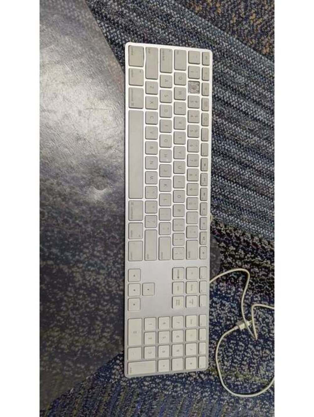 Apple Wired Keyboard with Numeric Keypad